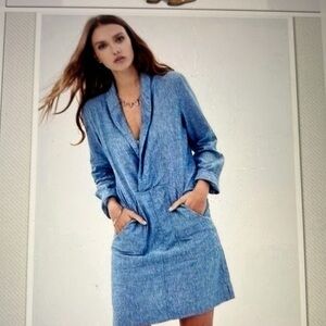 FREE PEOPLE DONE UP IN DENIM Mini Dress. Deep Vneck w/shawl collar. Size Medium
